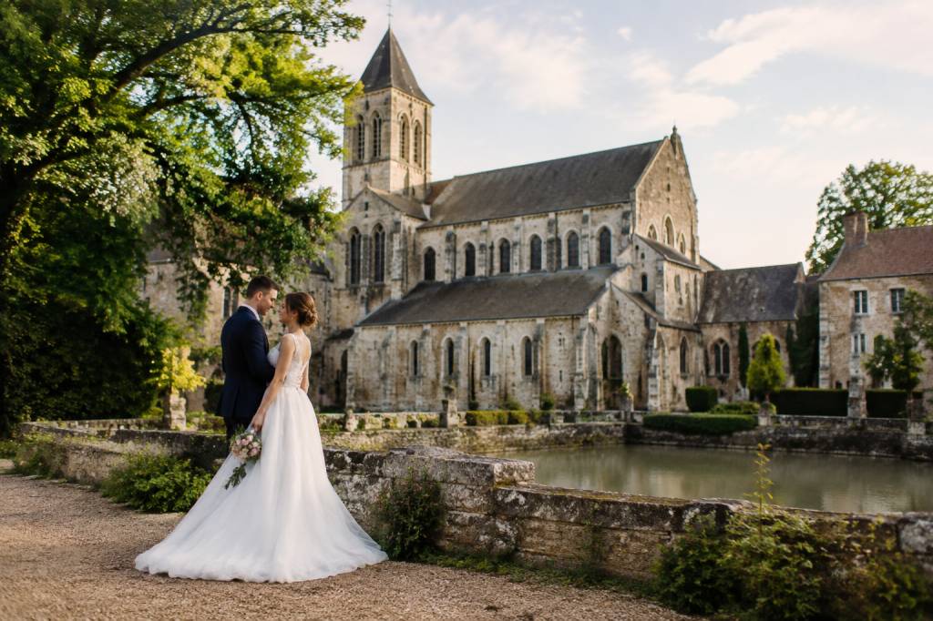 Abbaye de Morienval : un cadre romantique pour votre mariage 马会